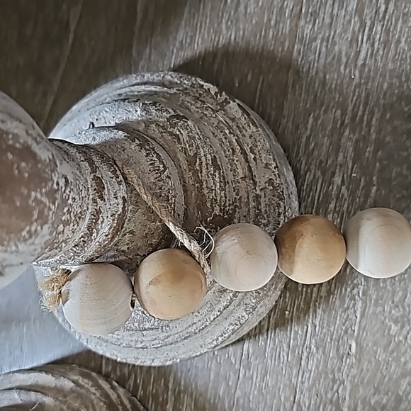 Wooden H Beaded Accent - Picture 3 of 3